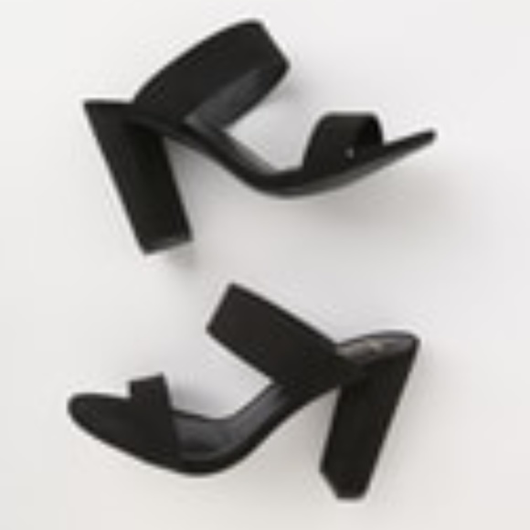 black two strap heels - Picture 1 of 4